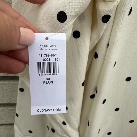 NWT Old Navy No-Peek Button-Front Plus Popover Stretch Tunic Black Dot Cream - Picture 9 of 12